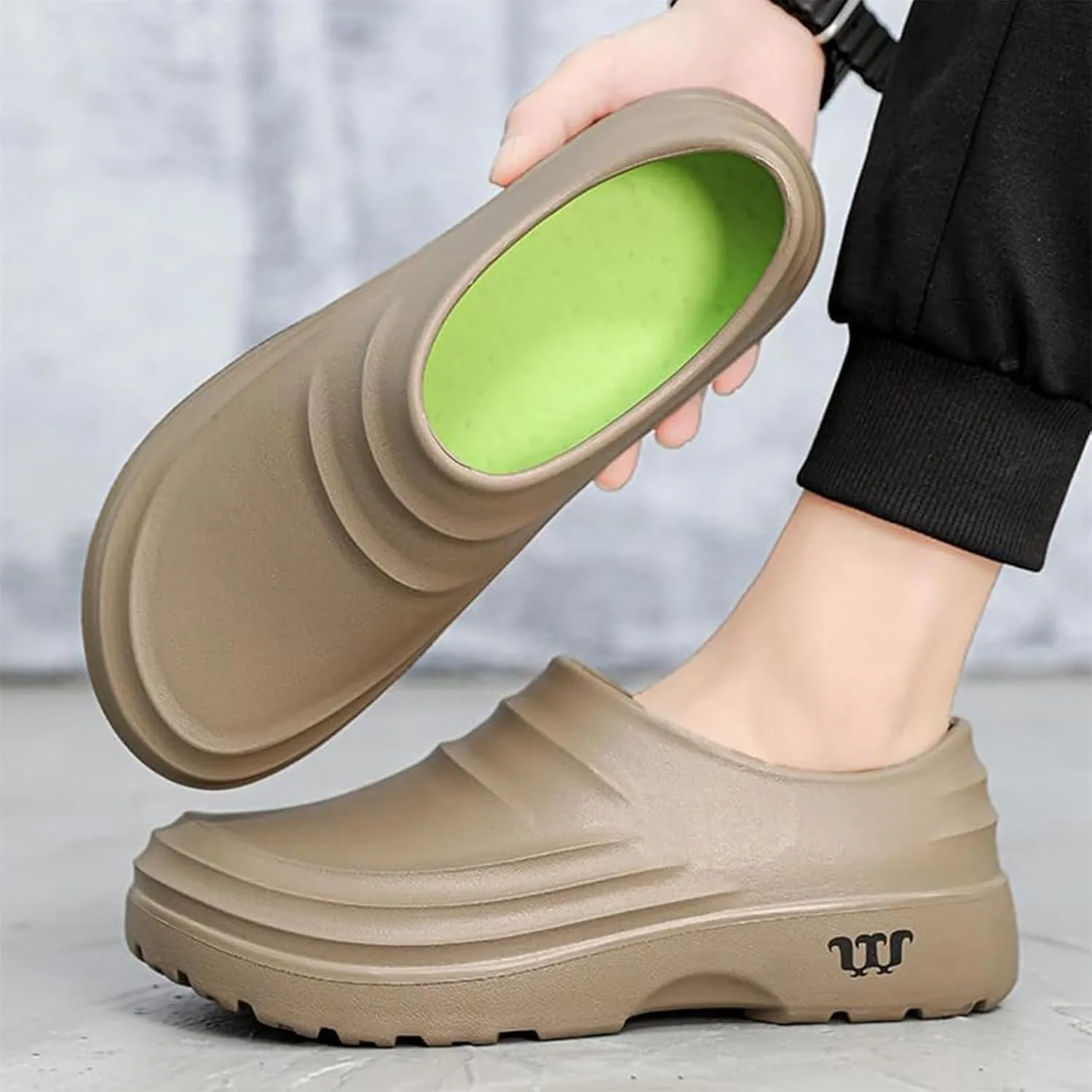 Armadillo Clogs Nurses Shoes for Women Men Chef Garden Shoes Non Slip Work Shoe Women Food Service Non Slip Kitchen Clogs Oil Resistant Nursing Shoe Waterproof Lightweight Sneakers Unisex