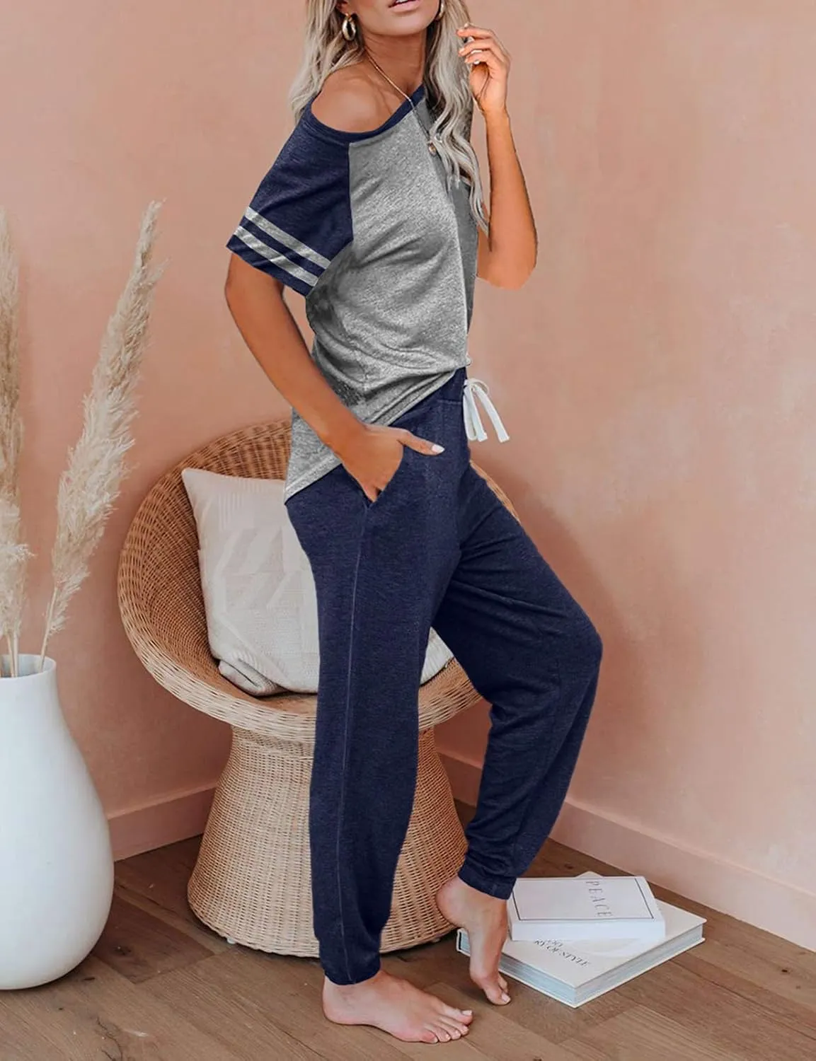 AUTOMET Lounge Sets For Women Two Piece Outfits Loungewear Short Sleeve Crewneck Jogger Pajama Set Sweatpants Tracksuit