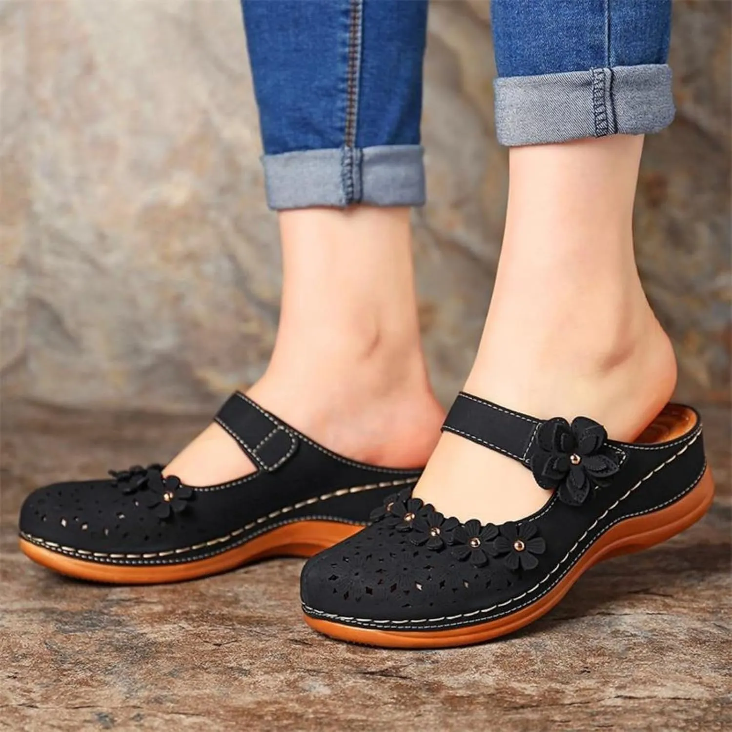 Clogs for Women Mule Sandals Comfortable Summer Flowers Platform Orthopedic Sandals, Round Toe Closed Toe Walking Slippers Hollow Out Breathable Ankle Strap Walking Shoes