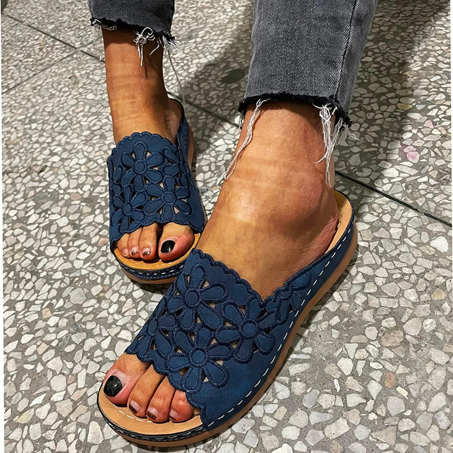Comfortable Slide Sandals Flower Hollow Out Sandals Women's Summer Chrysanthemum Casual Fashion Women's slipper