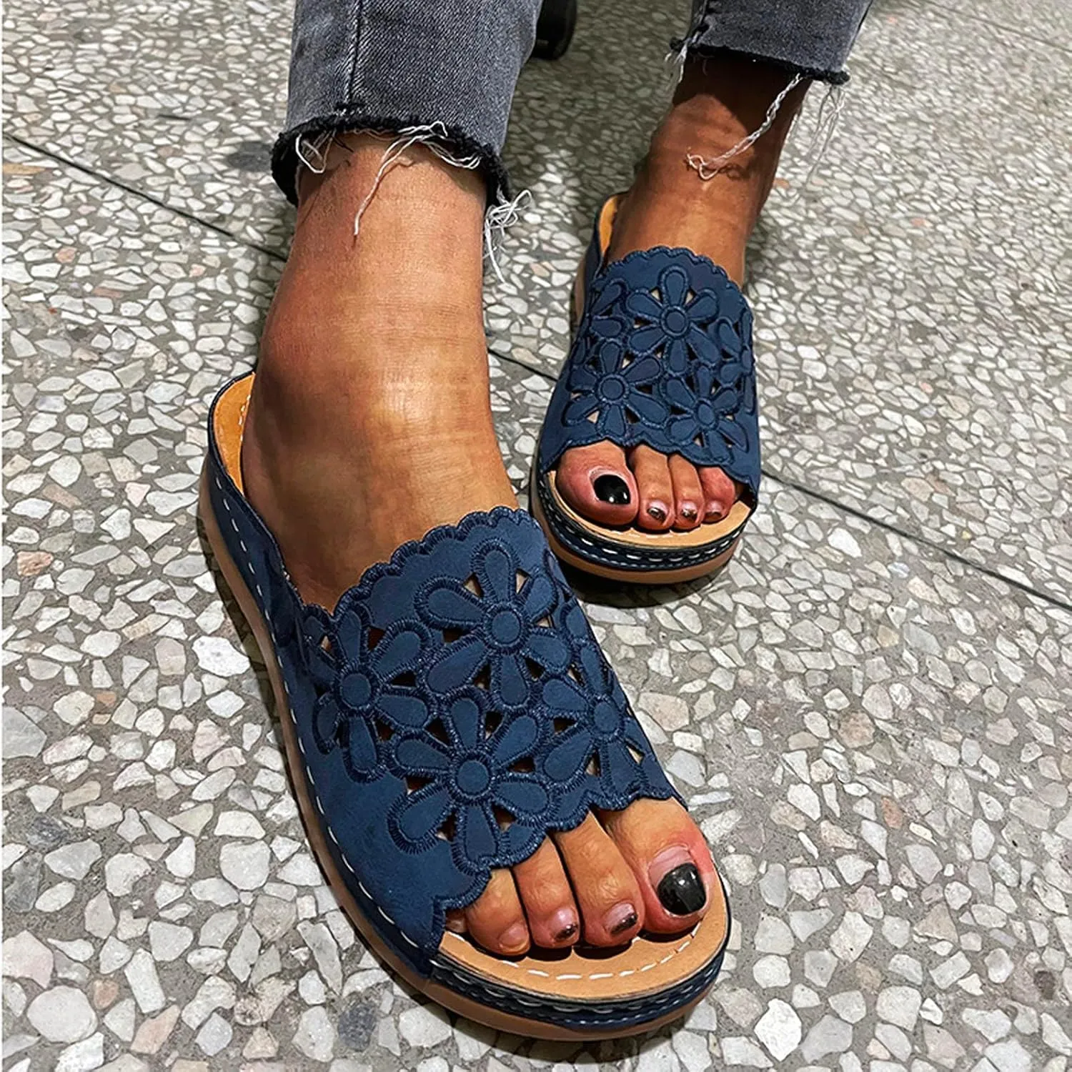 Comfortable Slide Sandals Flower Hollow Out Sandals Women's Summer Chrysanthemum Casual Fashion Women's slipper