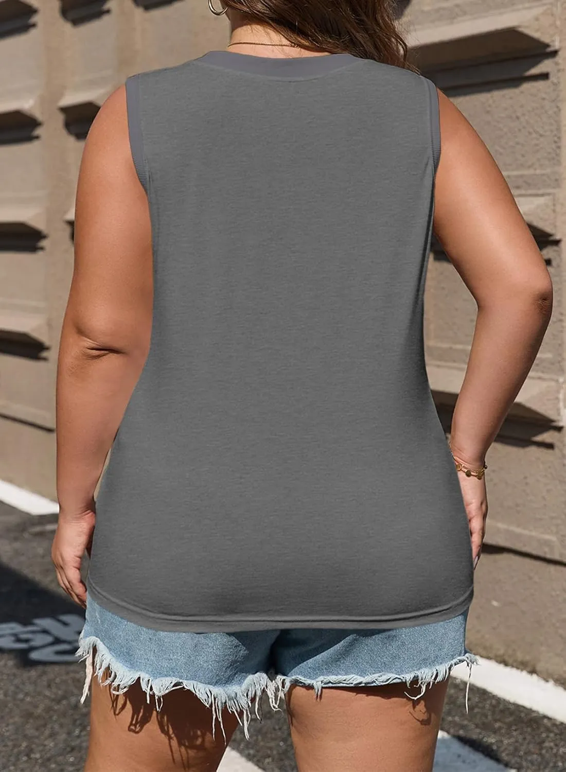 Eytino Womens Plus Size Tank Tops Summer Casual V Neck Sleeveless Tops Solid Shirts(1X-5X)