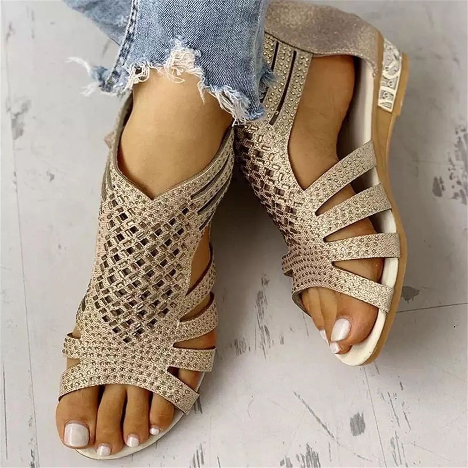 Ladmiple Sandals for Women Dressy,Women's Fashion 2023 Crystal Flip Flops Roman Casual Beach T-Strap Flat Sandal Shoes