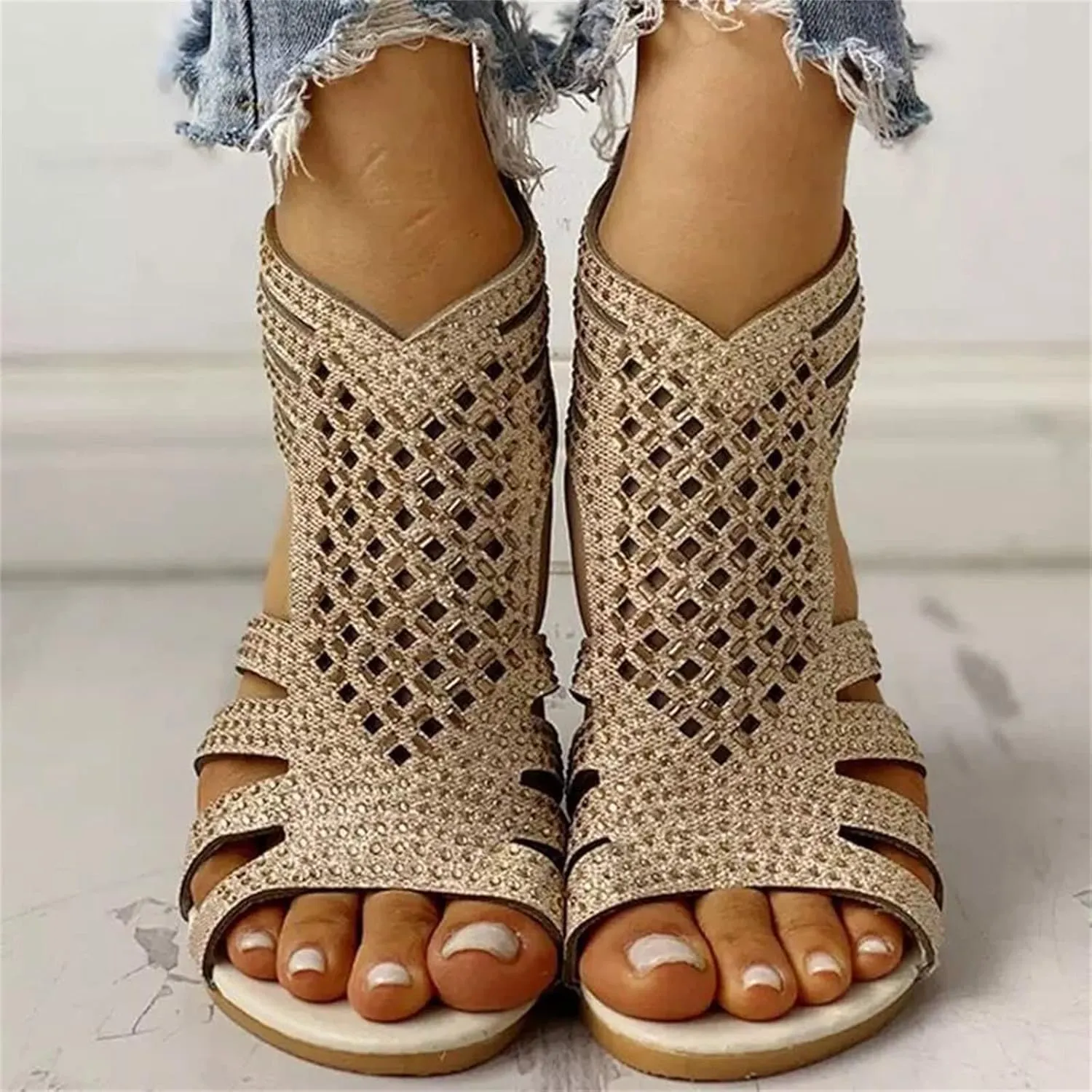 Ladmiple Sandals for Women Dressy,Women's Fashion 2023 Crystal Flip Flops Roman Casual Beach T-Strap Flat Sandal Shoes