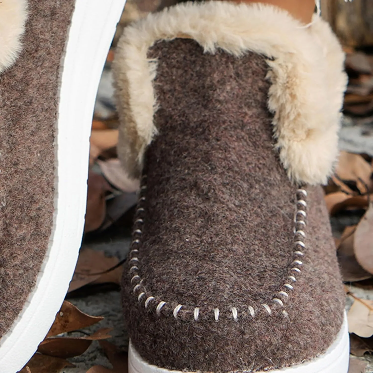 Snow Shoes For Men Non-Slip aterproof Fu Lined Ankle Booties Winter Walking Shoes For Men Slip On Shoes