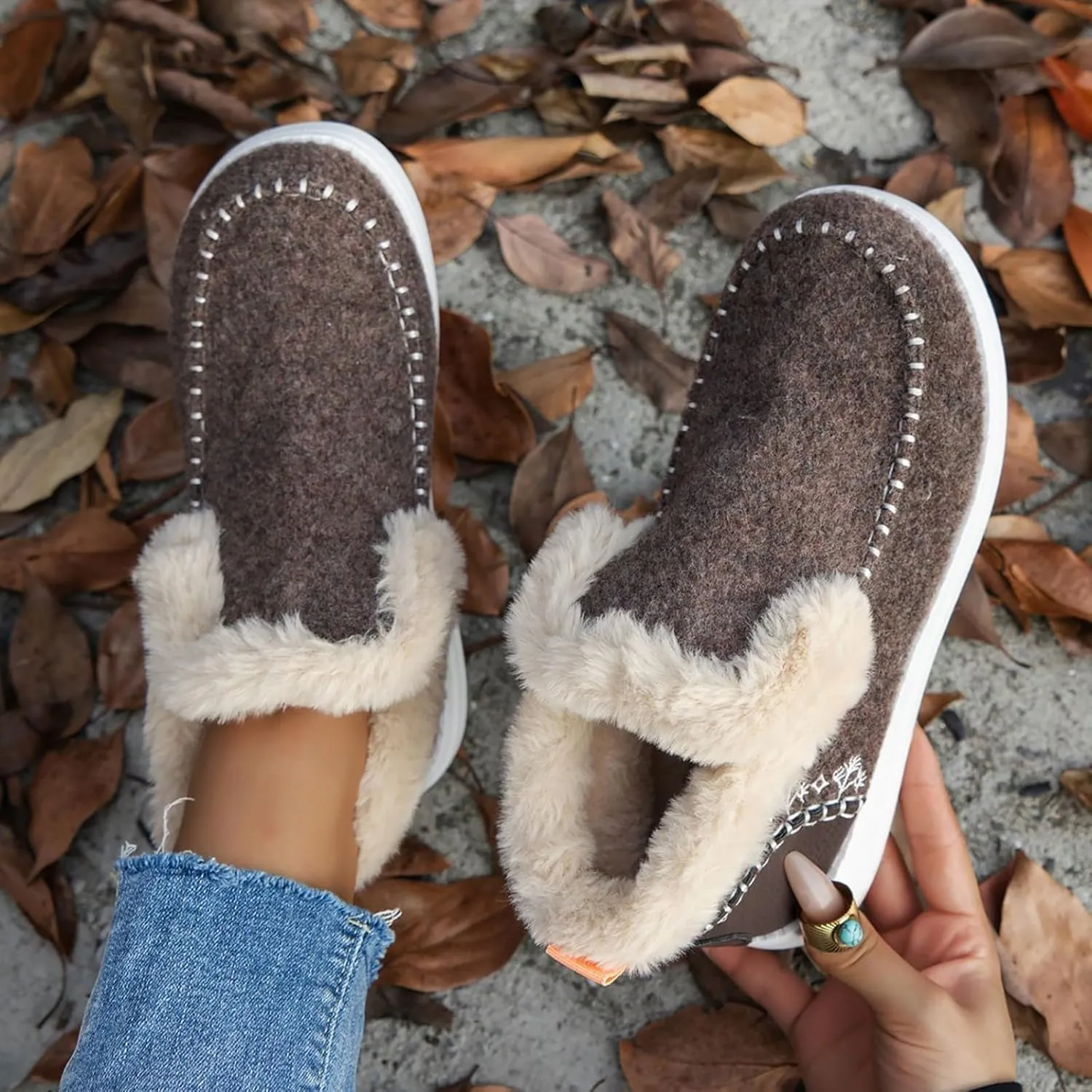 Snow Shoes For Men Non-Slip aterproof Fu Lined Ankle Booties Winter Walking Shoes For Men Slip On Shoes