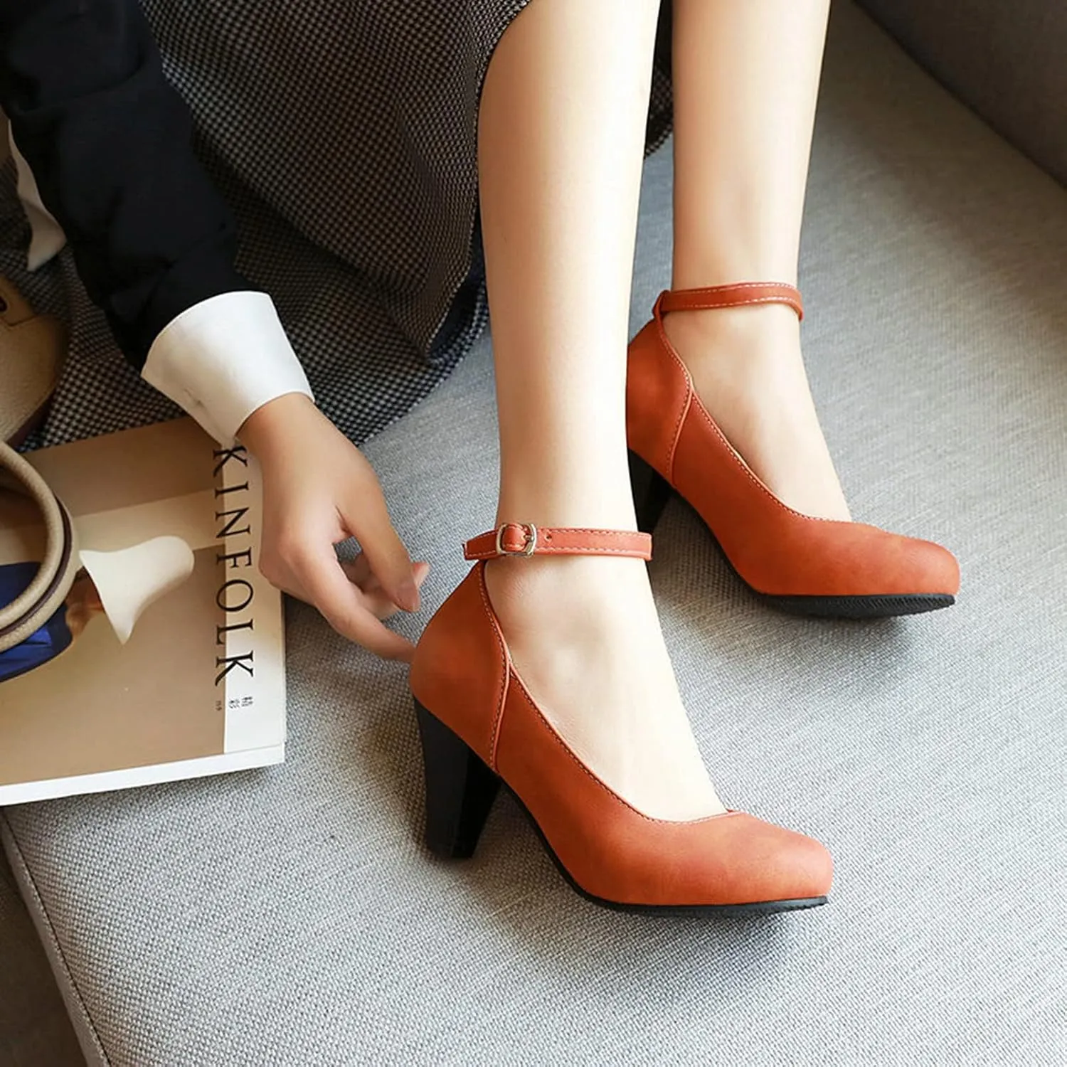 Women Vintage Ankle Strap Mary Jane Shoes Non Slip Thick High Heel Round Toe Dress Pumps